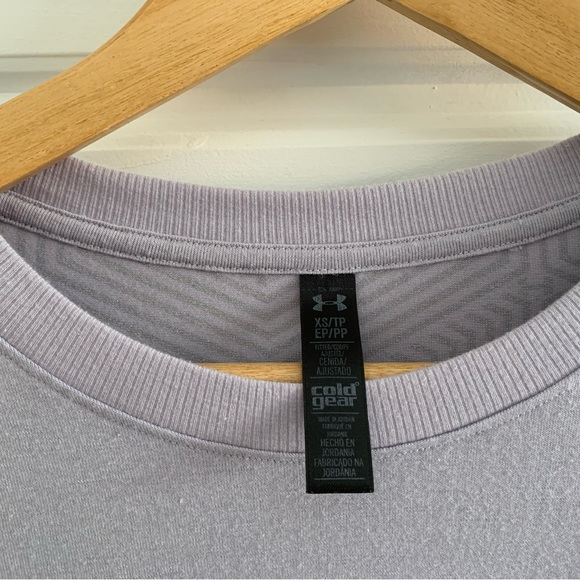 Under Armour Ladies Long sleeve top - XS - Picture 3 of 5